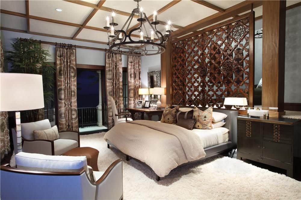 Bedroom with patterned bed head - 20 Advantages and Benefits of Using Feng Shui