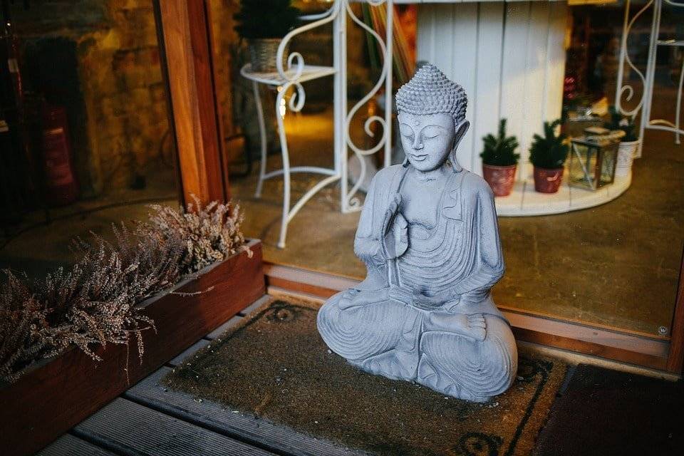 Buddha statue home