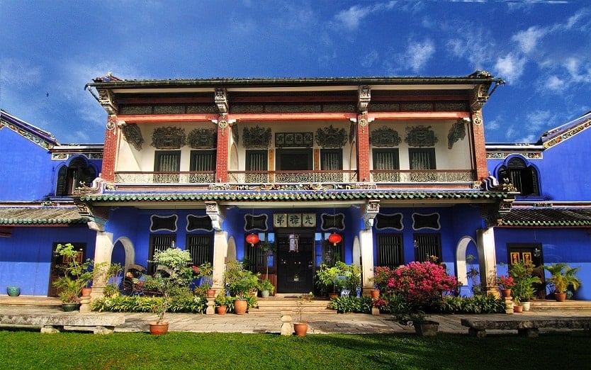 Cheong Fatt Tze or Blue Mansion min - Is Clutter Really Part of Feng Shui?