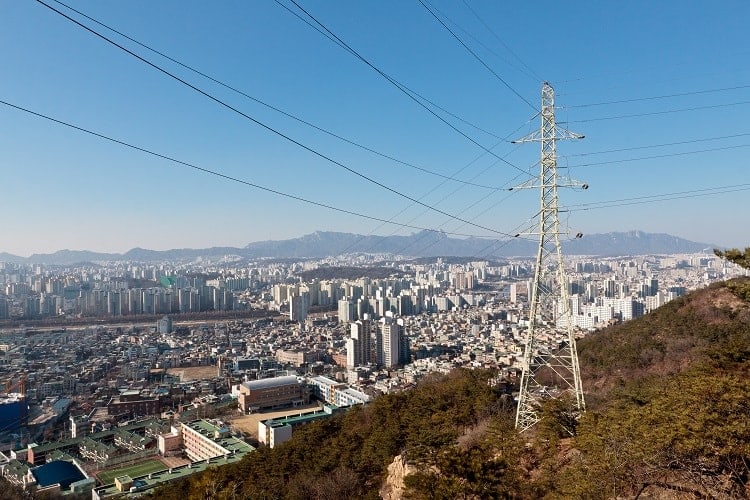 high voltage electric towers 1 - Why Power Lines Bring Bad House Feng Shui