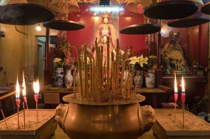 Hong Kong Temple worship statues offerings min - My Experience with Supernatural Feng Shui: What’s Legit and What’s Not