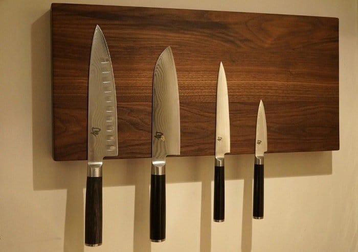 Magnetic knife rack wooden plain sight feng shui kitchen knives min - 33 Kitchen Feng Shui Rules and Tips – Location, Stove, and Basics