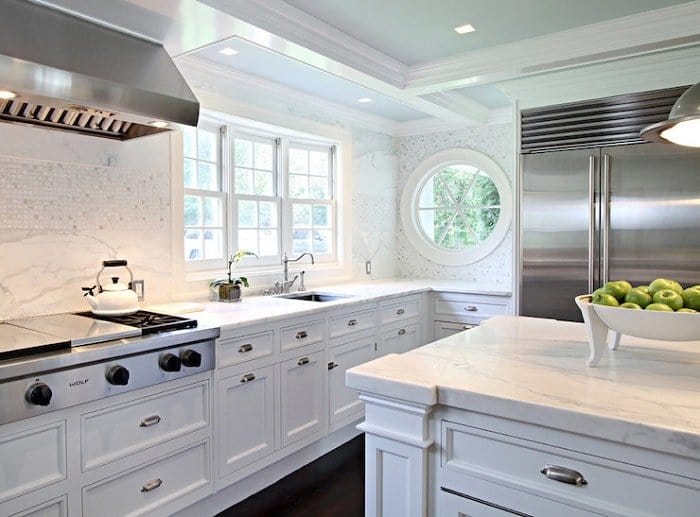 white kitchen sink next to stove 2 feet apart feng shui min - 33 Kitchen Feng Shui Rules and Tips – Location, Stove, and Basics