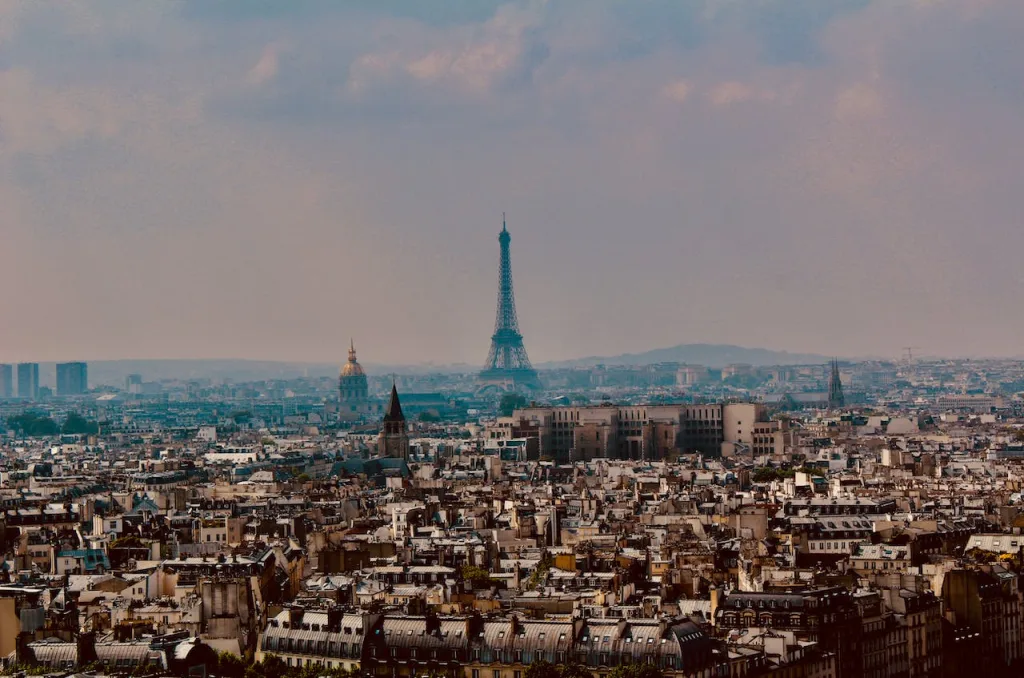 pexels chris molloy 1308940 1 1024x678 - Travelling to Paris: architecture and feng shui pexels chris molloy 1308940 1 1024x678 - Travelling to Paris: architecture and feng shui